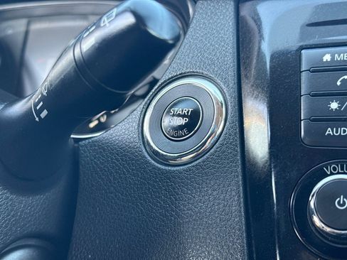 Used 2020 Nissan Rogue SV AWD/4WD image 30