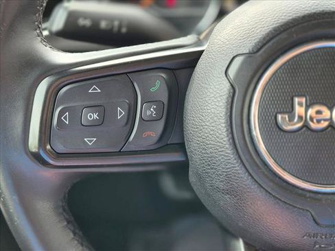 Used 2018 Jeep Wrangler Unlimited Sport S AWD/4WD image 14