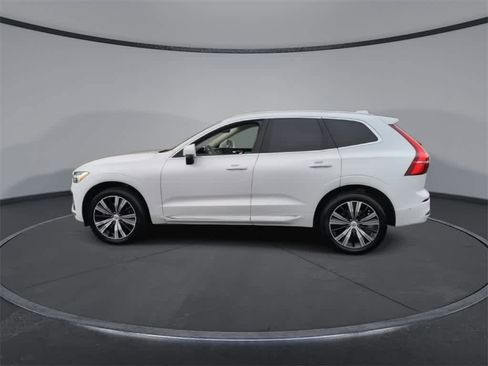 Used 2023 Volvo XC60 B5 Ultimate image 5