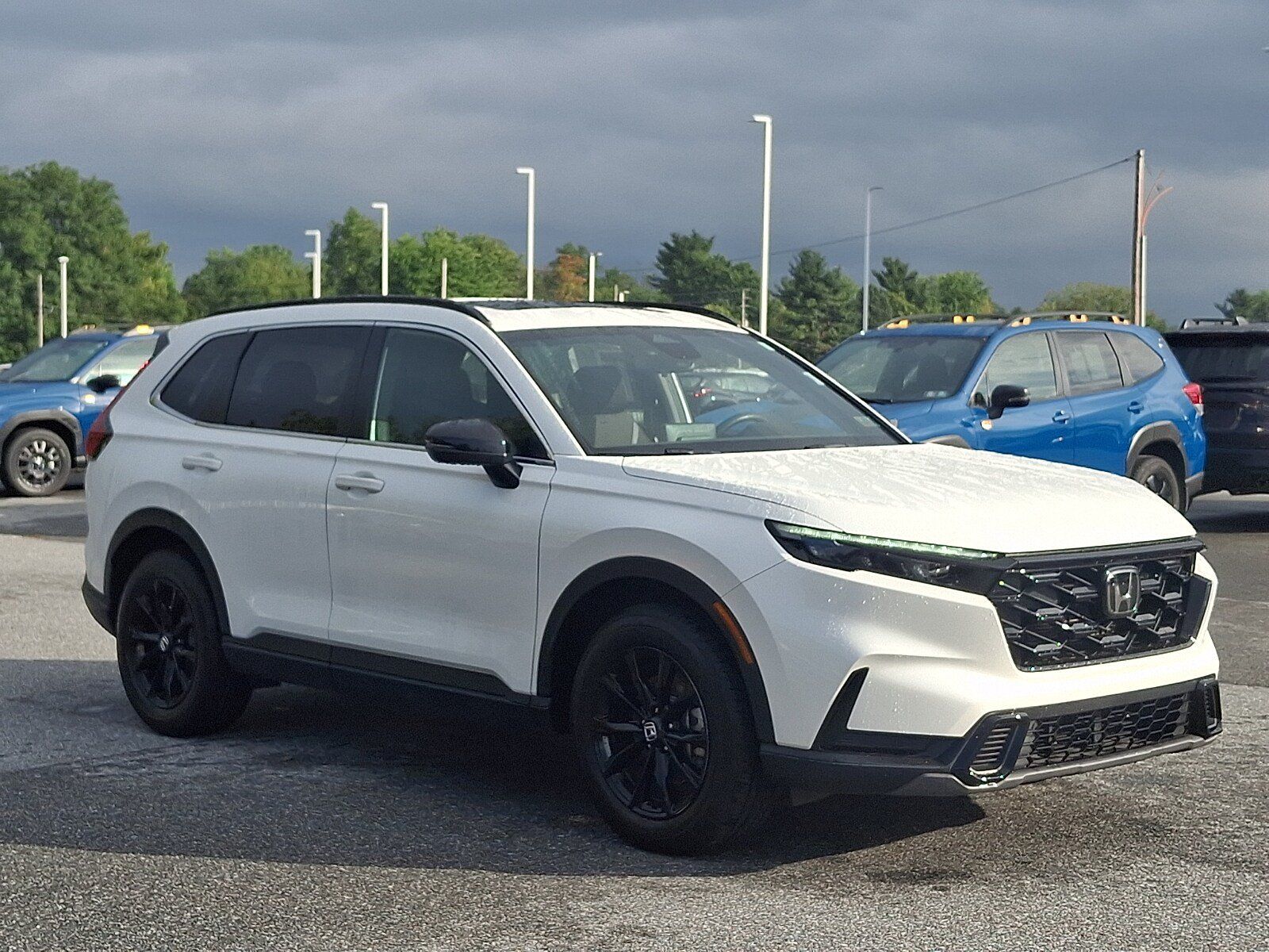 Used 2023 Honda CR-V Sport image 3