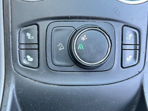 Used 2019 GMC Terrain SLT FWD image 16