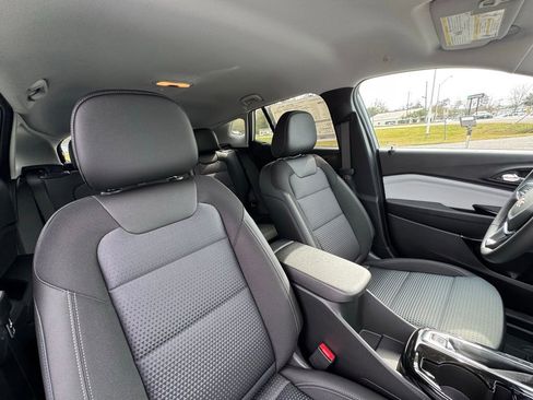 New 2026 Chevrolet Trax LT w/ Driver Confidence Package image 16