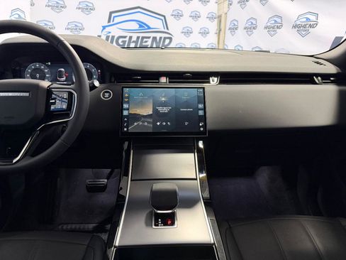 Used 2026 Land Rover Range Rover Evoque S image 37