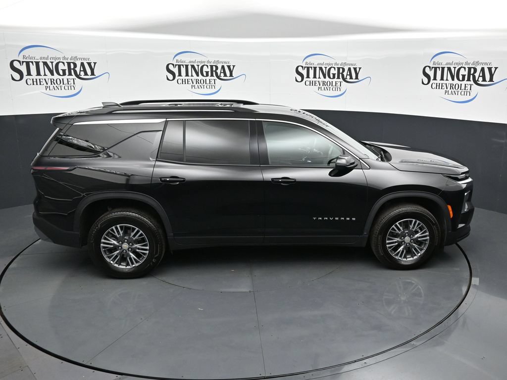 Used 2026 Chevrolet Traverse LT AWD/4WD image 19
