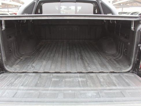 Used 2020 Chevrolet Colorado ZR2 w/ ZR2 Midnight Special Edition image 6