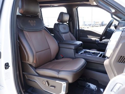 Used 2025 Ford F450 King Ranch w/ Chrome Package AWD/4WD image 17