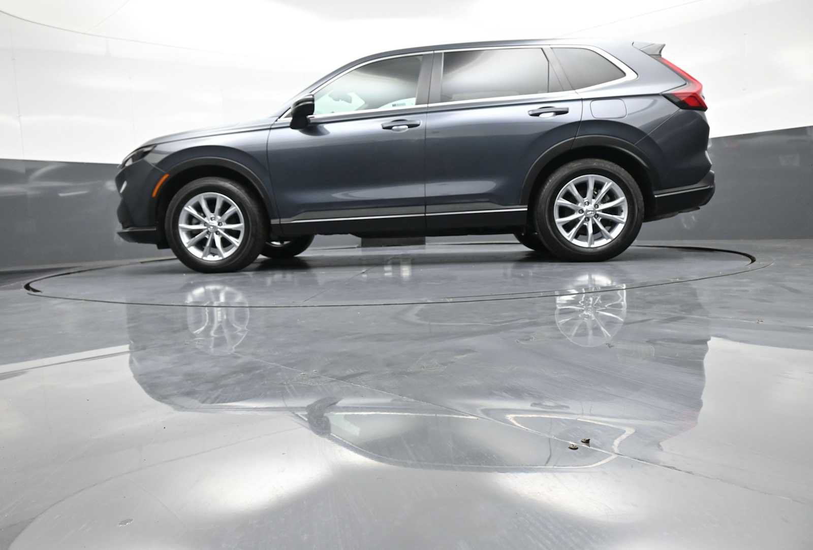 Certified 2024 Honda CR-V EX image 33
