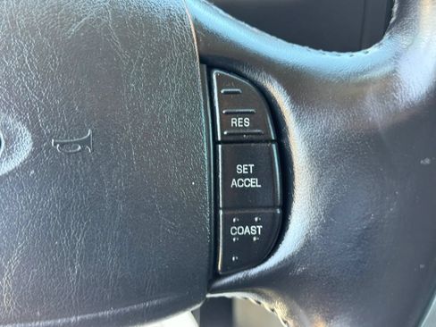 Used 2005 Ford F250 Lariat RWD image 22
