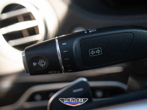 Used 2018 Mercedes-Benz S 560 Sedan w/ AMG Line Exterior image 29