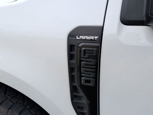 Used 2024 Ford F250 Lariat w/ Lariat Ultimate Package AWD/4WD image 10