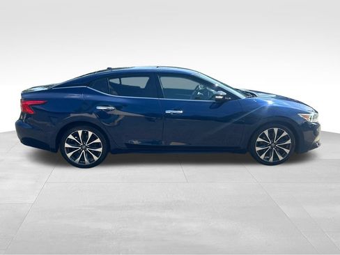 Used 2016 Nissan Maxima SR FWD image 8