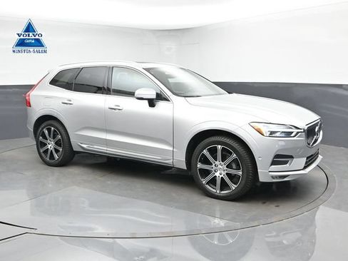 Used 2019 Volvo XC60 T5 Inscription w/ Protection Package Premier AWD/4WD image 1