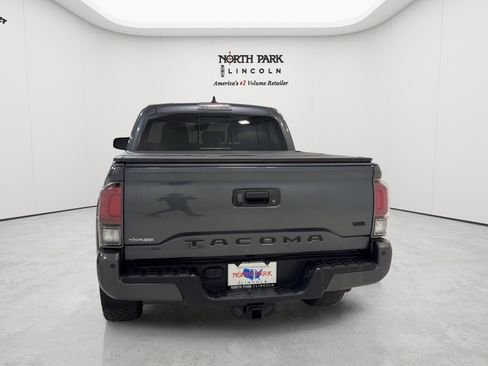 Used 2022 Toyota Tacoma Limited w/ Nightshade Package RWD image 4