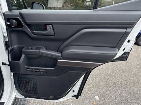 Used 2025 Toyota 4Runner TRD Off-Road Premium image 21