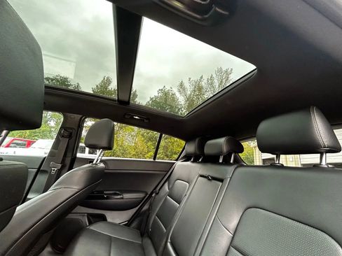 Used 2021 Kia Sportage S w/ S FWD Premium Package image 34