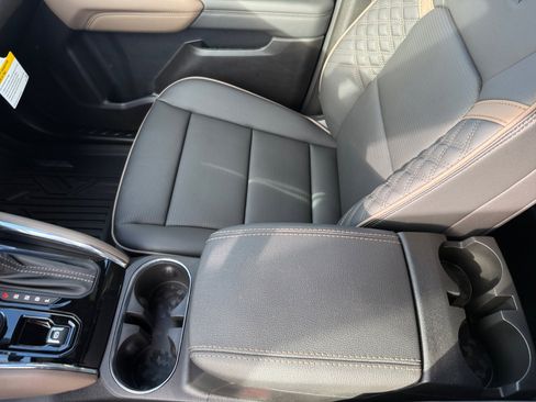 New 2026 GMC Canyon Denali image 14