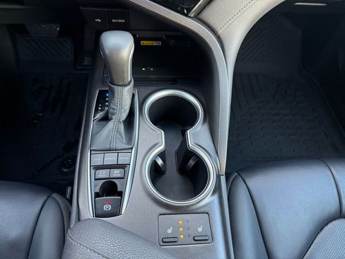 Used 2024 Toyota Camry XLE image 35