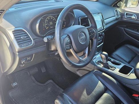 Used 2019 Jeep Grand Cherokee Limited image 10