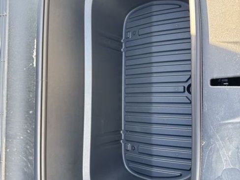 Used 2026 Tesla Model Y Long Range AWD/4WD image 26