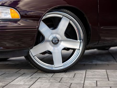 Used 1996 Chevrolet Caprice SS image 3