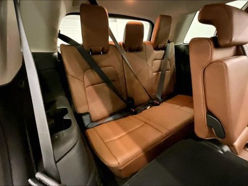 Used 2024 Nissan Pathfinder Platinum w/ Cargo Package AWD/4WD image 33