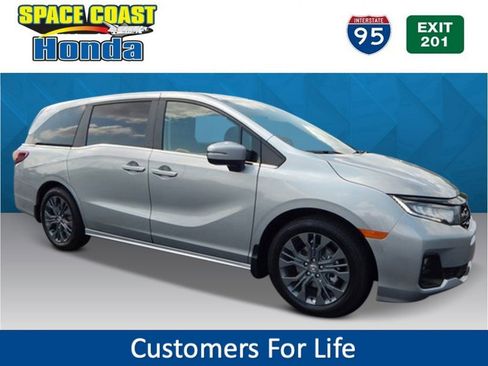 New 2026 Honda Odyssey Touring image 1