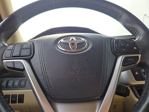 Used 2016 Toyota Highlander Limited Platinum AWD/4WD image 39