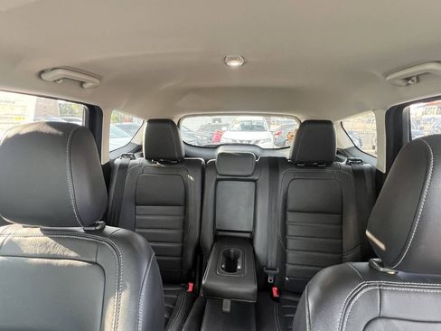 Used 2018 Ford Escape SEL AWD/4WD image 16