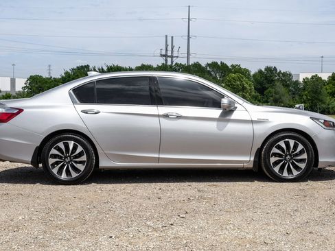 Used 2015 Honda Accord EX-L image 9