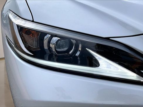 Used 2025 Lexus ES 350 w/ Premium Package FWD image 31