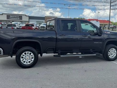 Used 2024 Chevrolet Silverado 2500 LT AWD/4WD image 7