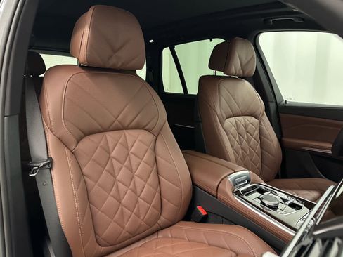 Used 2026 BMW X5 xDrive40i w/ Climate Comfort Package image 19