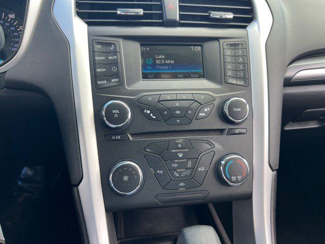 Used 2016 Ford Fusion S FWD image 10