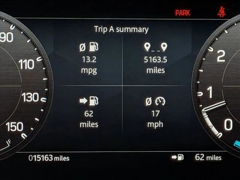 Used 2024 Land Rover Defender 110 X-Dynamic SE image 9