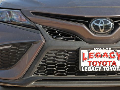 Used 2023 Toyota Camry SE w/ Convenience Package image 8