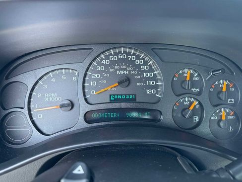 Used 2005 Chevrolet Silverado 1500 w/ Light Duty Power Package image 24