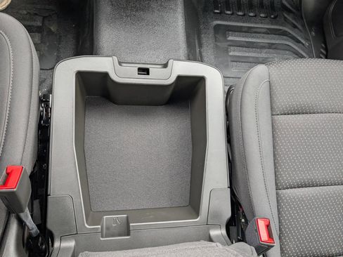 New 2025 Chevrolet Silverado 1500 W/T image 19