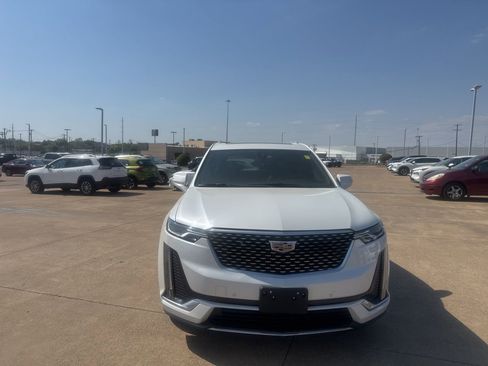 Used 2021 Cadillac XT6 Luxury image 4