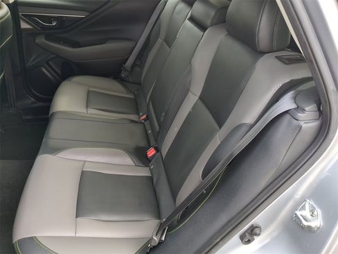 Certified 2021 Subaru Outback Onyx Edition XT w/ Popular Package #2 image 17