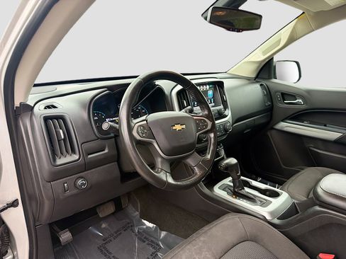 Used 2017 Chevrolet Colorado LT image 25