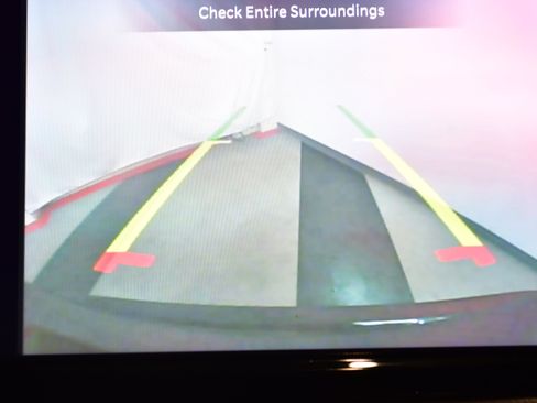 Used 2025 Chrysler Pacifica Select FWD image 28