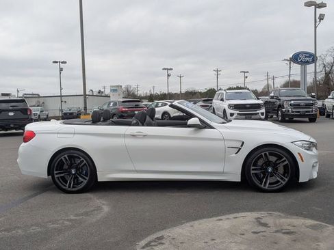Used 2016 BMW M4 Convertible image 2