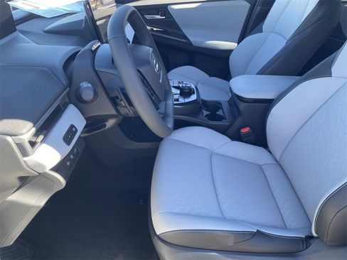 New 2026 Subaru Solterra Premium AWD/4WD image 15