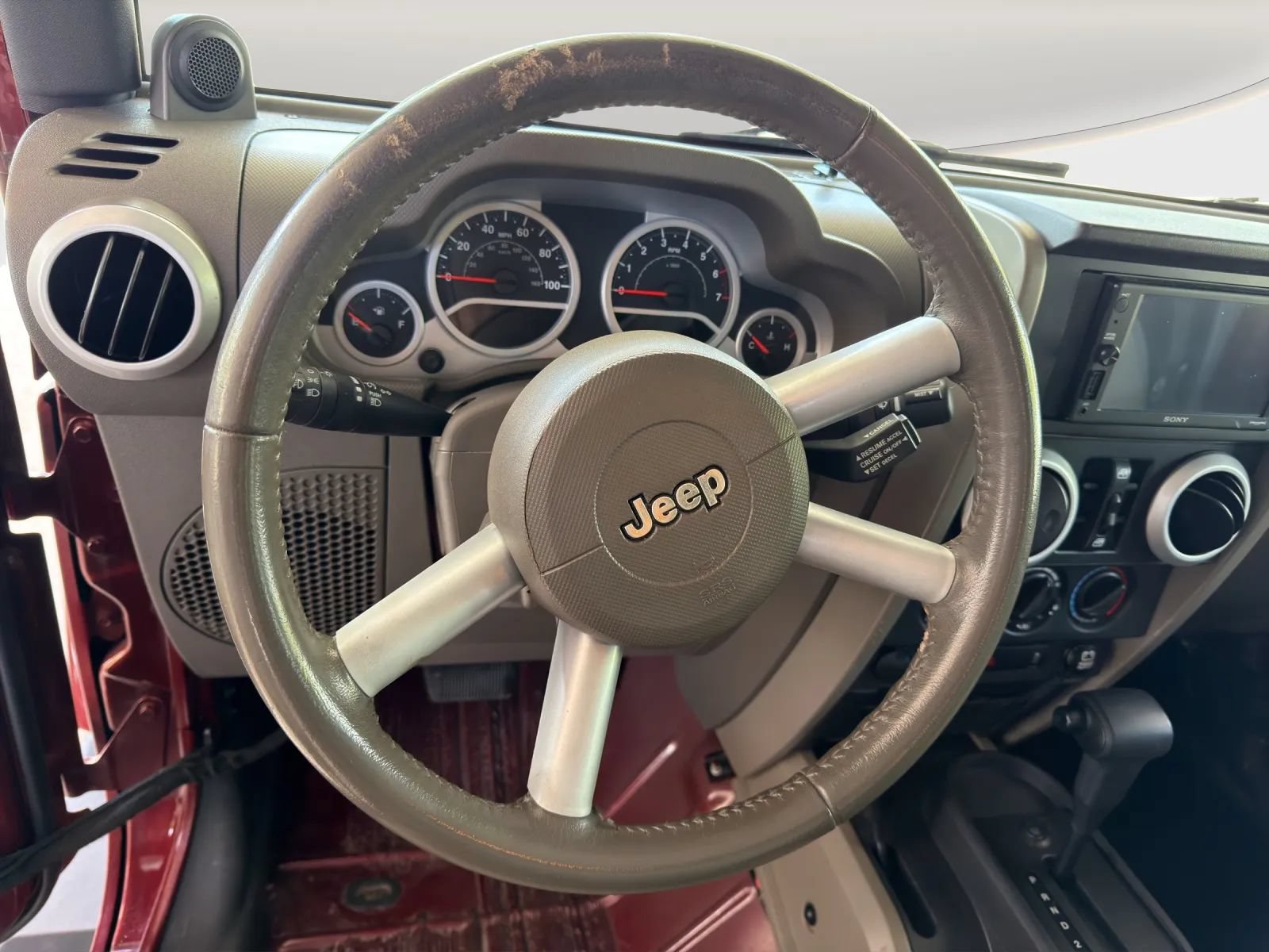 Used 2010 Jeep Wrangler Unlimited Sahara w/ Dual Top Group AWD/4WD image 9