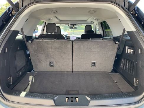 Used 2022 Ford Explorer Limited w/ Equipment Group 301A image 13