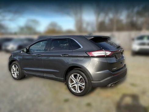 Used 2017 Ford Edge Titanium FWD image 5