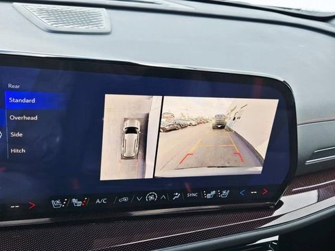 New 2026 Chevrolet Traverse RS image 22