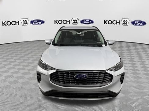 New 2026 Ford Escape SE w/ Class II Trailer Tow Package image 9