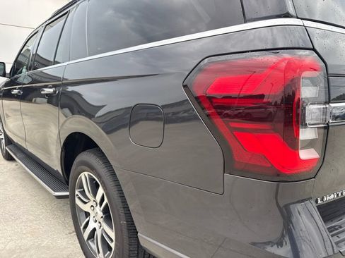 Used 2022 Ford Expedition Max Limited AWD/4WD image 29