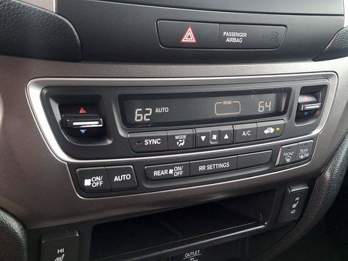 Used 2017 Honda Ridgeline RTL image 15